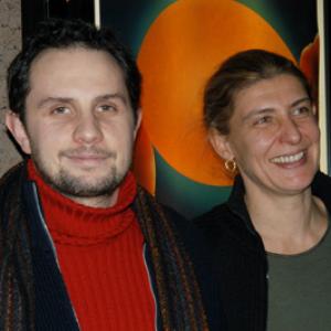 Laura Cafiero and Mario Piavoli at event of Al primo soffio di vento 2002