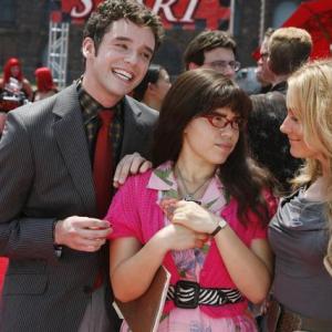 Still of America Ferrera Becki Newton and Michael Urie in Ugly Betty 2006