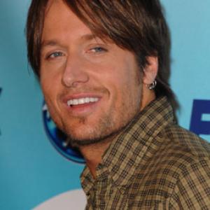 Keith Urban at event of American Idol The Search for a Superstar 2002