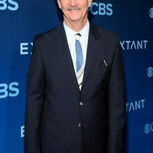 Michael O'Neill at event of Extant (2014)