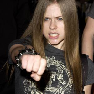 Avril Lavigne at event of 8 mylia 2002
