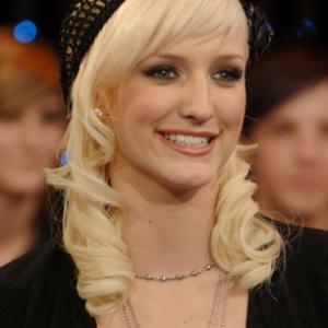 Ashlee Simpson at event of Total Request Live 1999