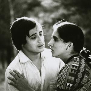 Still of Zaide Silvia Gutiérrez and David Villalpando in El Norte (1983)