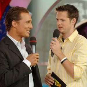 Matthew McConaughey and Damien Fahey at event of Total Request Live (1999)