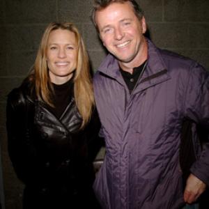 Robin Wright and Aidan Quinn at event of Nine Lives (2005)