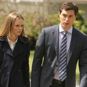 Still of John Francis Daley and Danielle Panabaker in Kaulai 2005