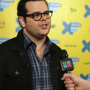 Josh Gad at event of The Comedians (2015)