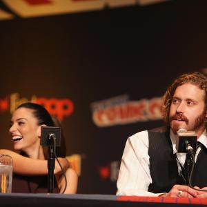 Genesis Rodriguez and T.J. Miller at event of Galingasis 6 (2014)