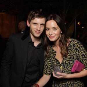 Jamie Bell and Emily Blunt at event of Pasipriesinimas 2008