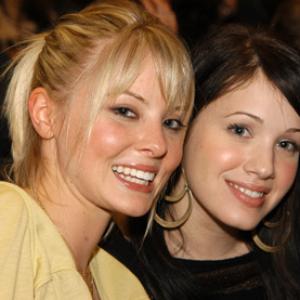 Marla Sokoloff and Kaitlin Doubleday at event of Home of Phobia (2004)