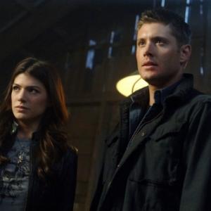 Still of Jensen Ackles and Genevieve Padalecki in Supernatural (2005)