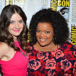Yvette Nicole Brown and Alison Brie at event of Community 2009