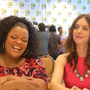 Yvette Nicole Brown and Alison Brie at event of Community 2009