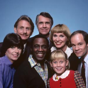 Benson Robert Guillaume Caroline McWilliams Rene Auberjonois James Noble Inga Swenson Ethan Phillips Missy Gold