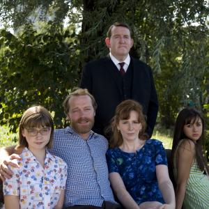 Jessica Barden, Iain Glen, Catherine Tate, Nigel Betts and Brittany Ashworth in Mrs Ratcliffe's Revolution photocall