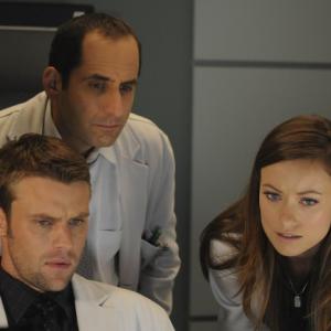 Still of Peter Jacobson Jesse Spencer and Olivia Wilde in Hausas 2004