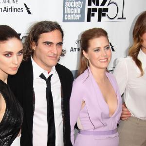 Joaquin Phoenix, Amy Adams, Olivia Wilde and Rooney Mara at event of Ji (2013)