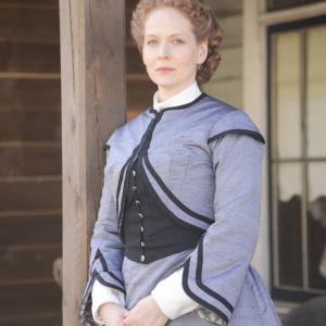 Still of Maggie Palmer and Chelah Horsdal in Hell on Wheels (2011)