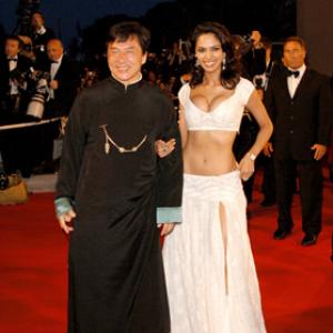 Jackie Chan and Mallika Sherawat at event of Nuodemiu miestas (2005)