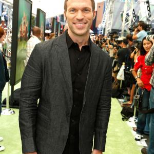 Travis Knight at event of Paranormanas 2012