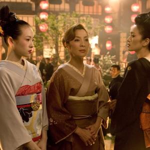 Still of Li Gong Michelle Yeoh and Ziyi Zhang in Memoirs of a Geisha 2005