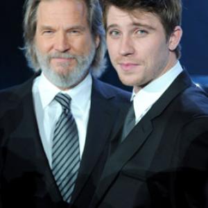 Jeff Bridges and Garrett Hedlund at event of Tronas: Palikimas (2010)