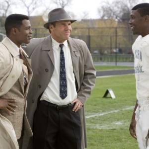 SCENE FROM THE EXPRESS DARRIN HENSON DENNIS QUAID ROB BROWNE
