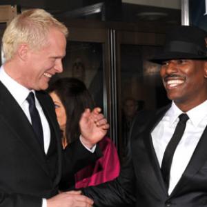 Paul Bettany and Tyrese Gibson at event of Legionas (2010)