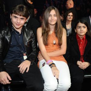 Still of Prince Michael Prince Michael II and Paris Jackson in The X Factor 2011