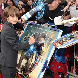 Ty Simpkins at event of Gelezinis zmogus 3 2013