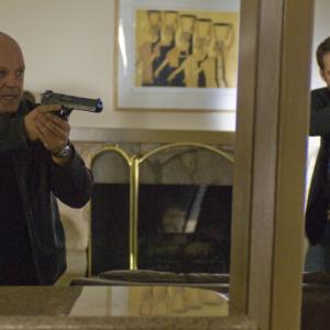 Still of Michael Chiklis and David Rees Snell in Skydas (2002)