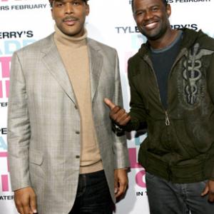 Brian McKnight and Tyler Perry at event of Daddy's Little Girls (2007)