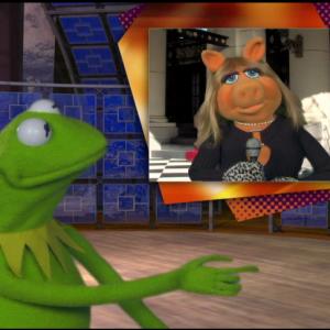 Kermit  Miss Piggy on ABC MUPPETS Pilot directed by Jim Janicek