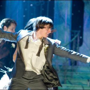 Still of Zac Efron in High School Musical 3 Senior Year 2008