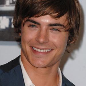 Zac Efron at event of 2008 MTV Movie Awards 2008