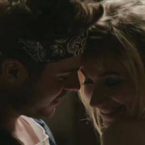 Still of Zac Efron and Imogen Poots in That Awkward Moment 2014
