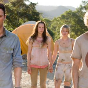 Still of Jonathan Tucker Shawn Ashmore Jena Malone and Laura Ramsey in The Ruins 2008
