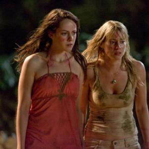 Still of Jena Malone and Laura Ramsey in The Ruins 2008