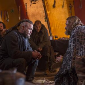 Still of Donal Logue and Travis Fimmel in Vikings: Sacrifice (2013)