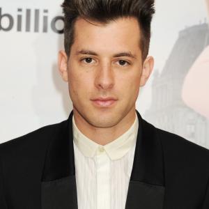 Mark Ronson at event of Arthur 2011