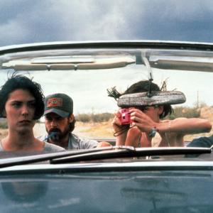 Still of Brad Pitt David Duchovny Michelle Forbes and Juliette Lewis in Kalifornia 1993