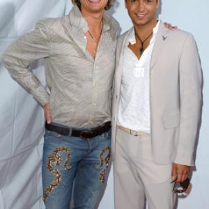 Jai Rodriguez and Carson Kressley at event of Ne anyta o monstras 2005