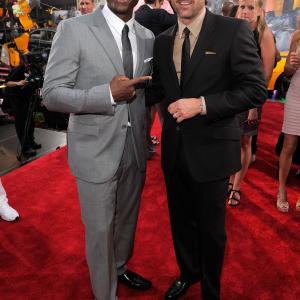 Patrick Dempsey and Tyrese Gibson at event of Transformeriai: tamsioji Menulio puse 3D (2011)