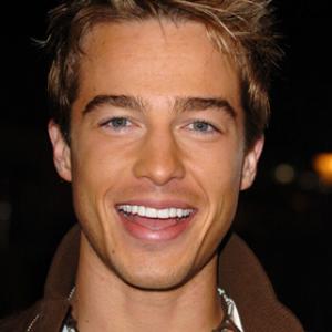 Ryan Carnes at event of The Upside of Anger (2005)