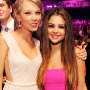 Selena Gomez and Taylor Swift at event of Teen Choice Awards 2012 2012