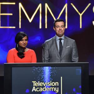 Carson Daly and Mindy Kaling at event of The 66th Primetime Emmy Awards 2014