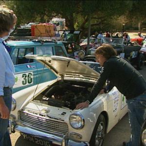 Still of James May and Richard Hammond in Top Gear 2002