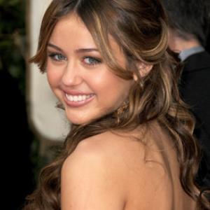 Miley Cyrus at event of The 66th Annual Golden Globe Awards (2009)