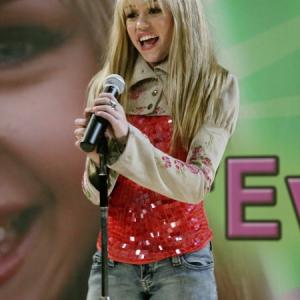 Still of Miley Cyrus in Hannah Montana (2006)