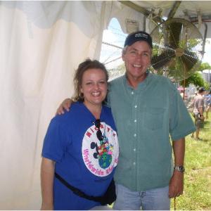With Carl Hiaasen on the set of HOOT
